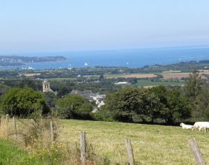 Locronan, vue sur la baie de Douarnenez